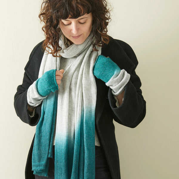 CHAYA Dipdye Ombre Wrist Warmer Fingerless Gloves / Teal Green