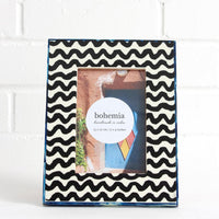 Wave Photo Frame