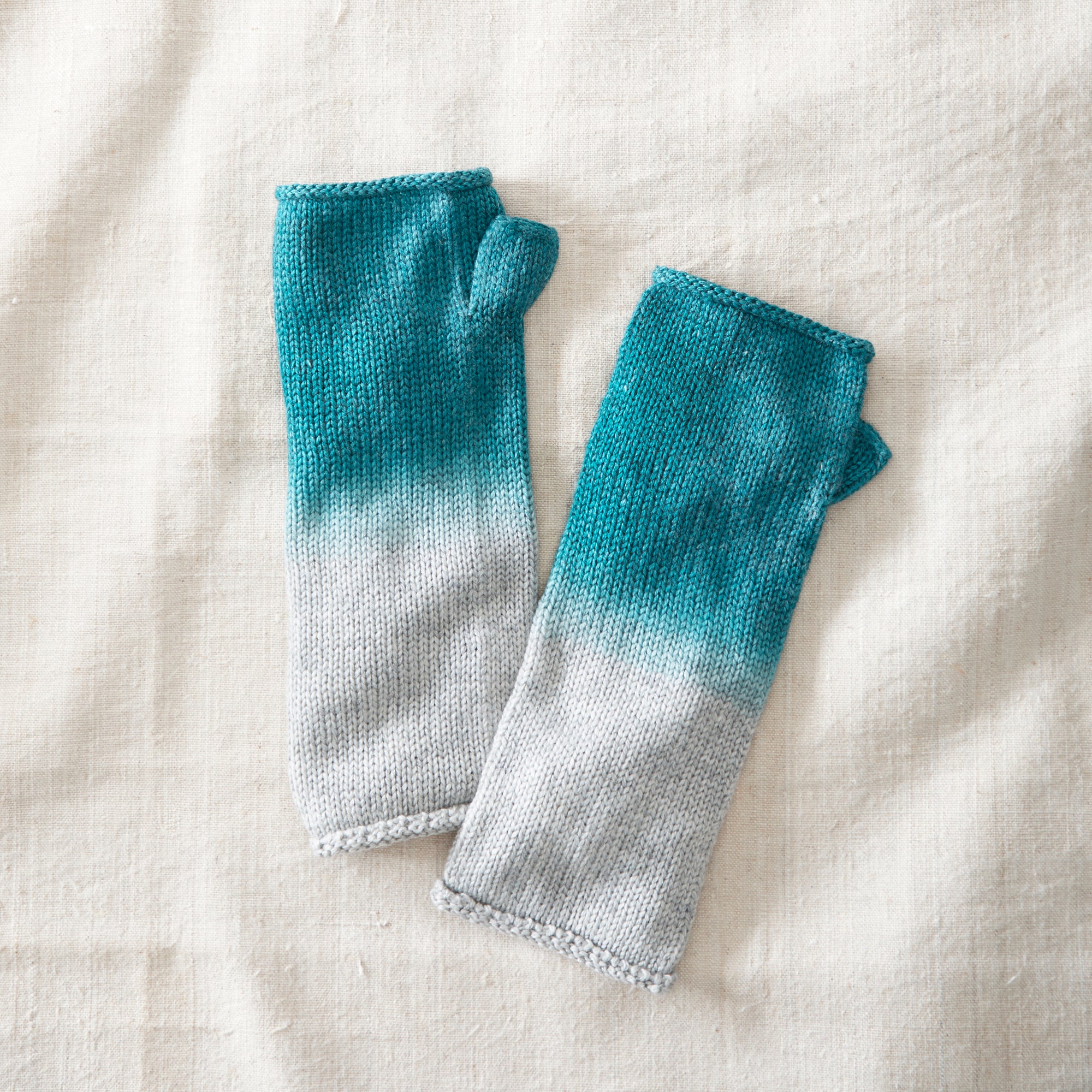 CHAYA Dipdye Ombre Wrist Warmer Fingerless Gloves Teal Green Nature Shop UK